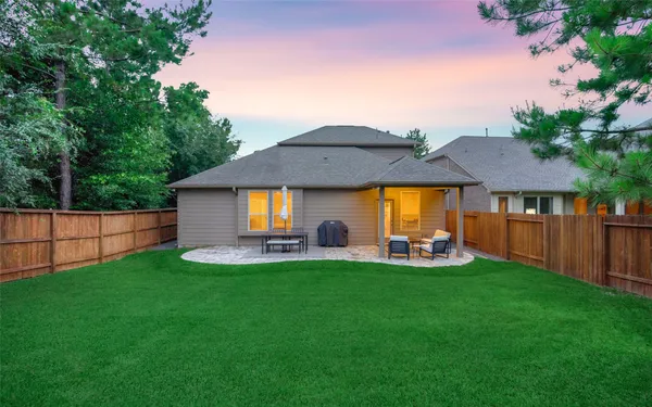 $2,900 | 204 Forest Peak Way, Montgomery, TX 77316
