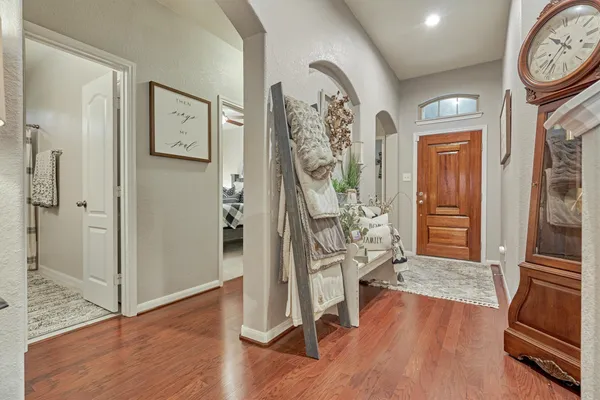 $2,900 | 204 Forest Peak Way, Montgomery, TX 77316