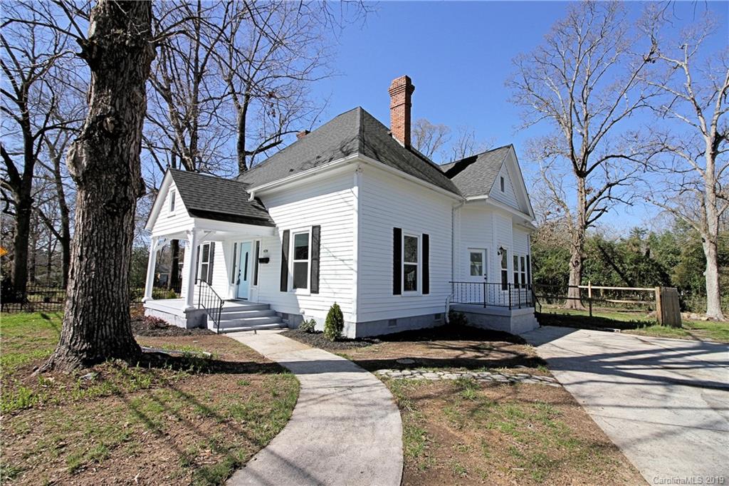 404 Griffith Road Monroe, NC 28112 - Photo 1 of 17 Gallery Image 1
