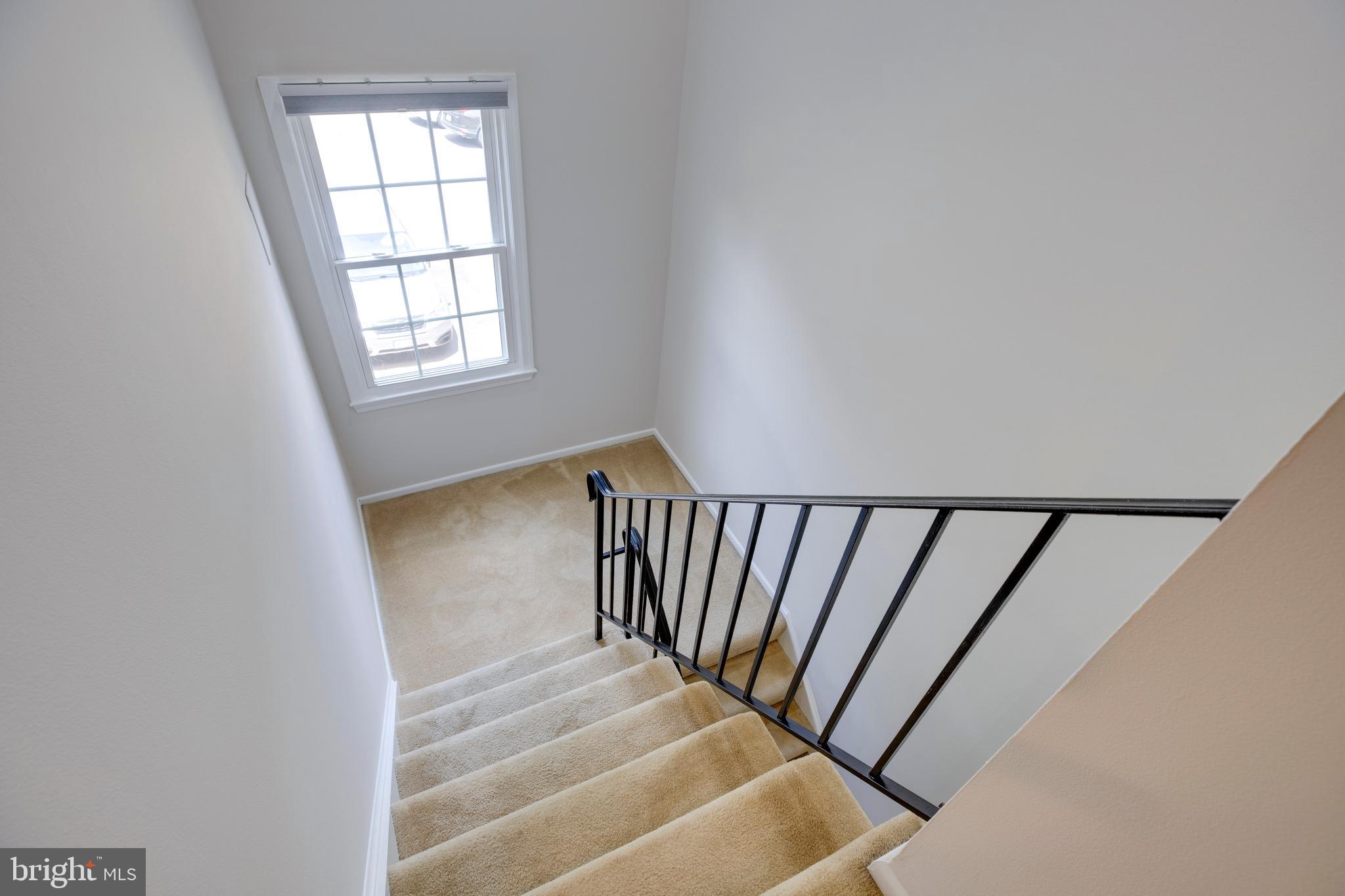 9513 Burdett Road Burke, VA 22015 - Photo 14 of 40