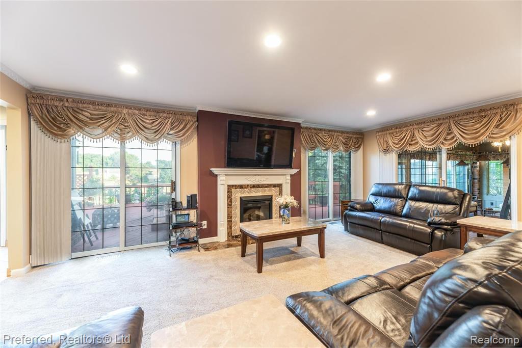 31170 Country Ridge Circle Farmington Hills, MI 48331 - Photo 20 of 56