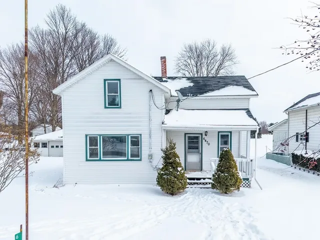 $179,900 | 6470 Highway 327, Orland, IN 46776