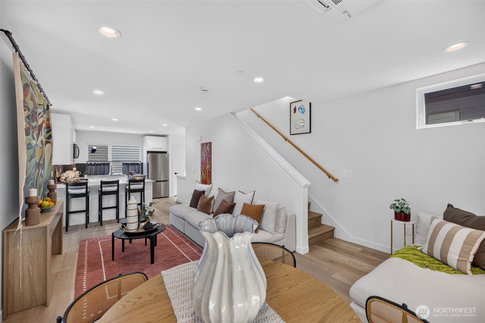 4107 25th Avenue Southwest Seattle, WA 98106 - Photo 14 of 32