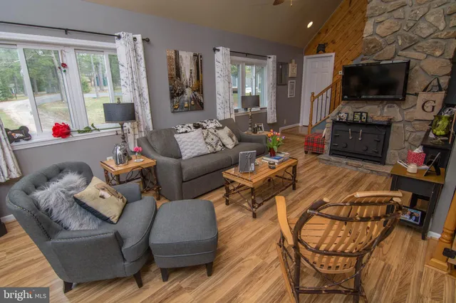 $759,900 | 103 Railcar Lane, Swanton, MD 21561