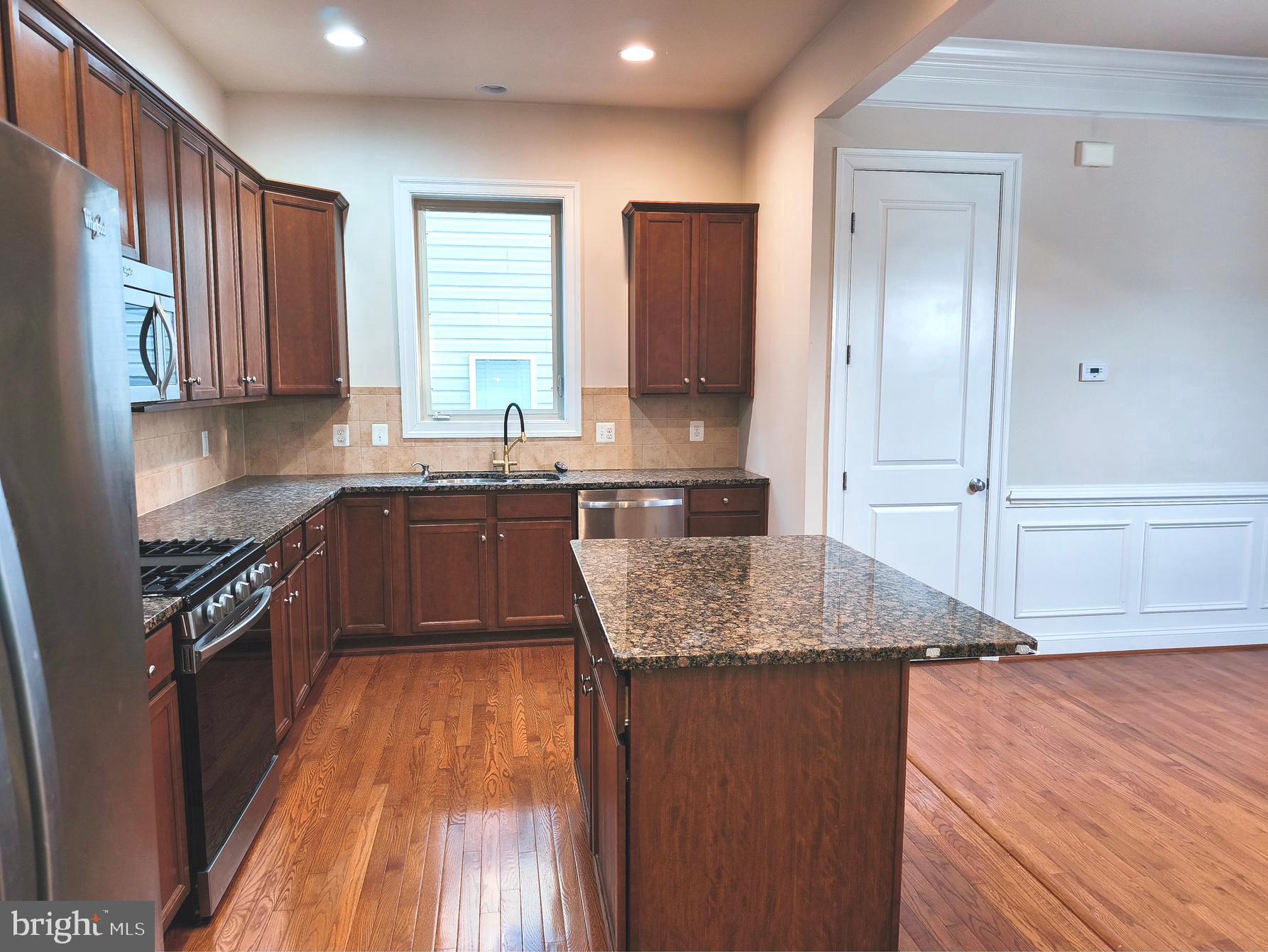 20792 Exchange Street Ashburn, VA 20147 - Photo 14 of 45