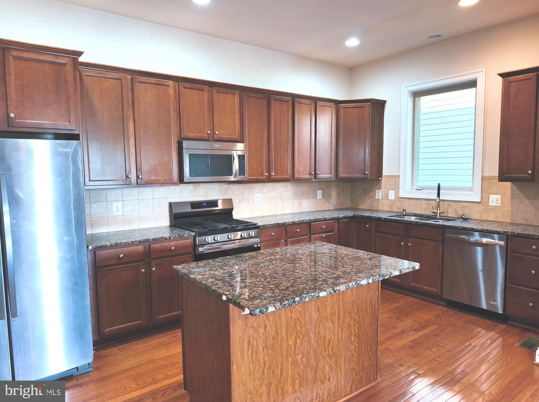 20792 Exchange Street Ashburn, VA 20147 - Photo 17 of 45