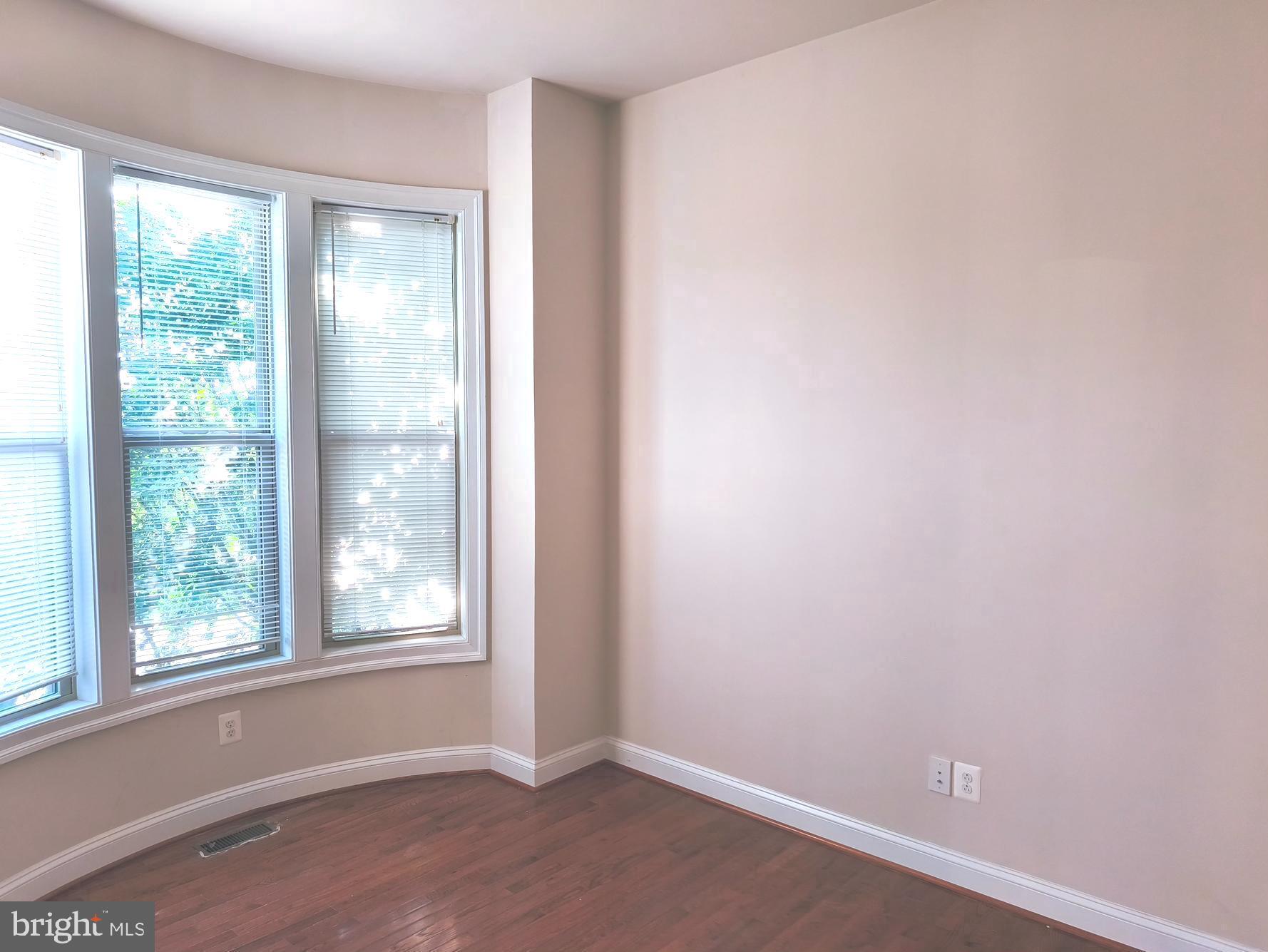 20792 Exchange Street Ashburn, VA 20147 - Photo 9 of 45