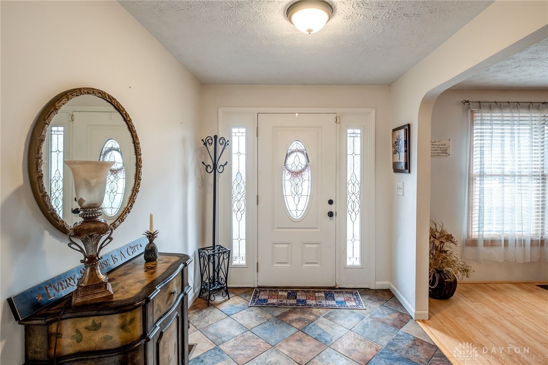 423 North Alpha Bellbrook Road Dayton, OH 45434 - Photo 14 of 33