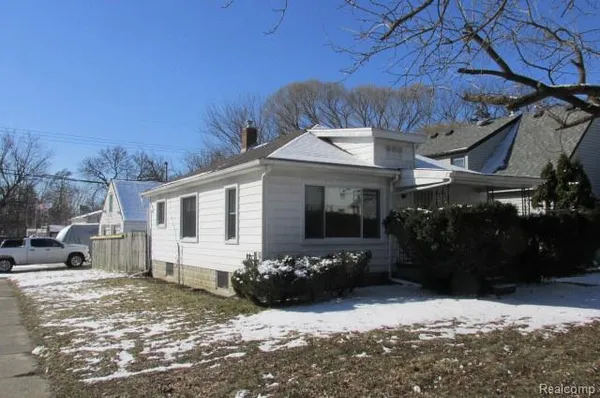 $1,375 | 995 Lakeview Street, Waterford, MI 48328