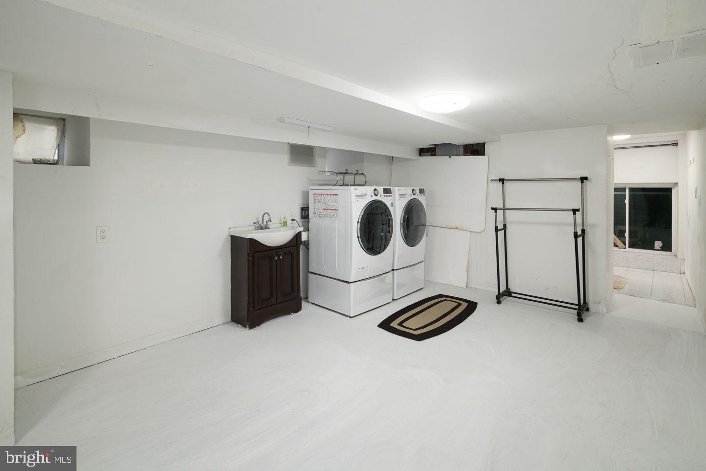 3311 Reed Street Philadelphia, PA 19146 - Photo 14 of 33