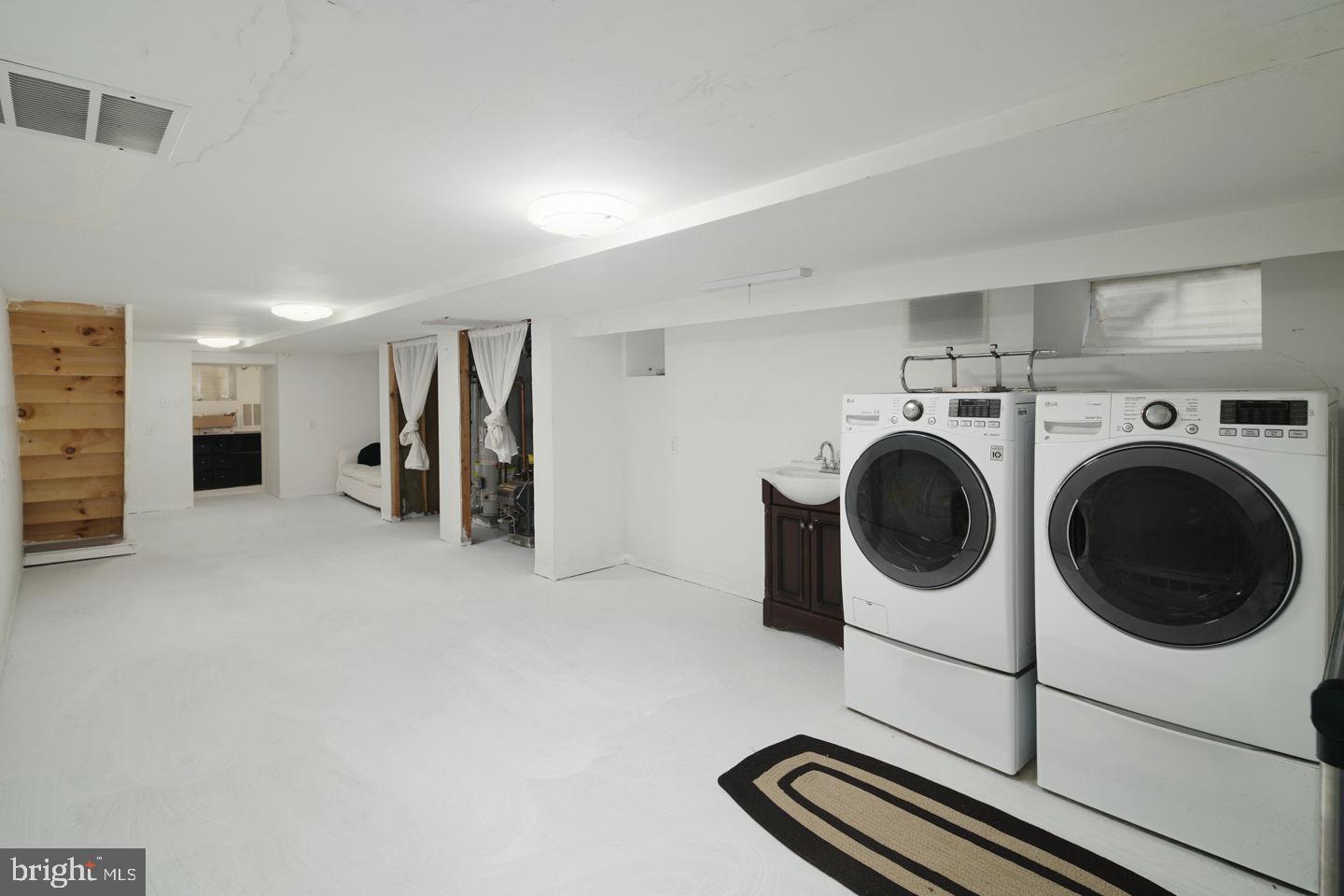 3311 Reed Street Philadelphia, PA 19146 - Photo 16 of 33