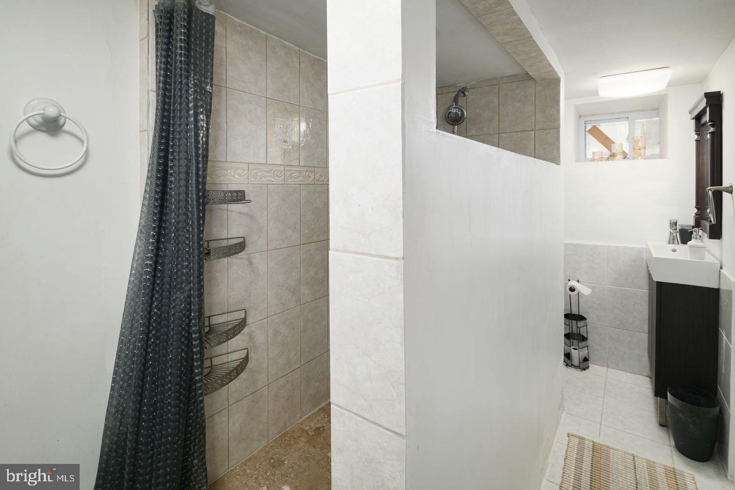 3311 Reed Street Philadelphia, PA 19146 - Photo 18 of 33