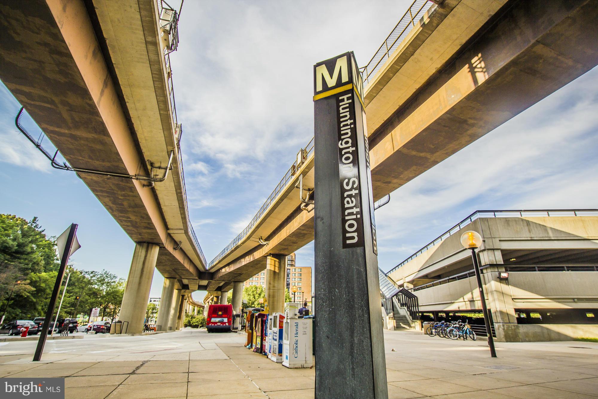 2612 Fort Farnsworth Road, Unit 265 Alexandria, VA 22303 - Photo 19 of 30 Community