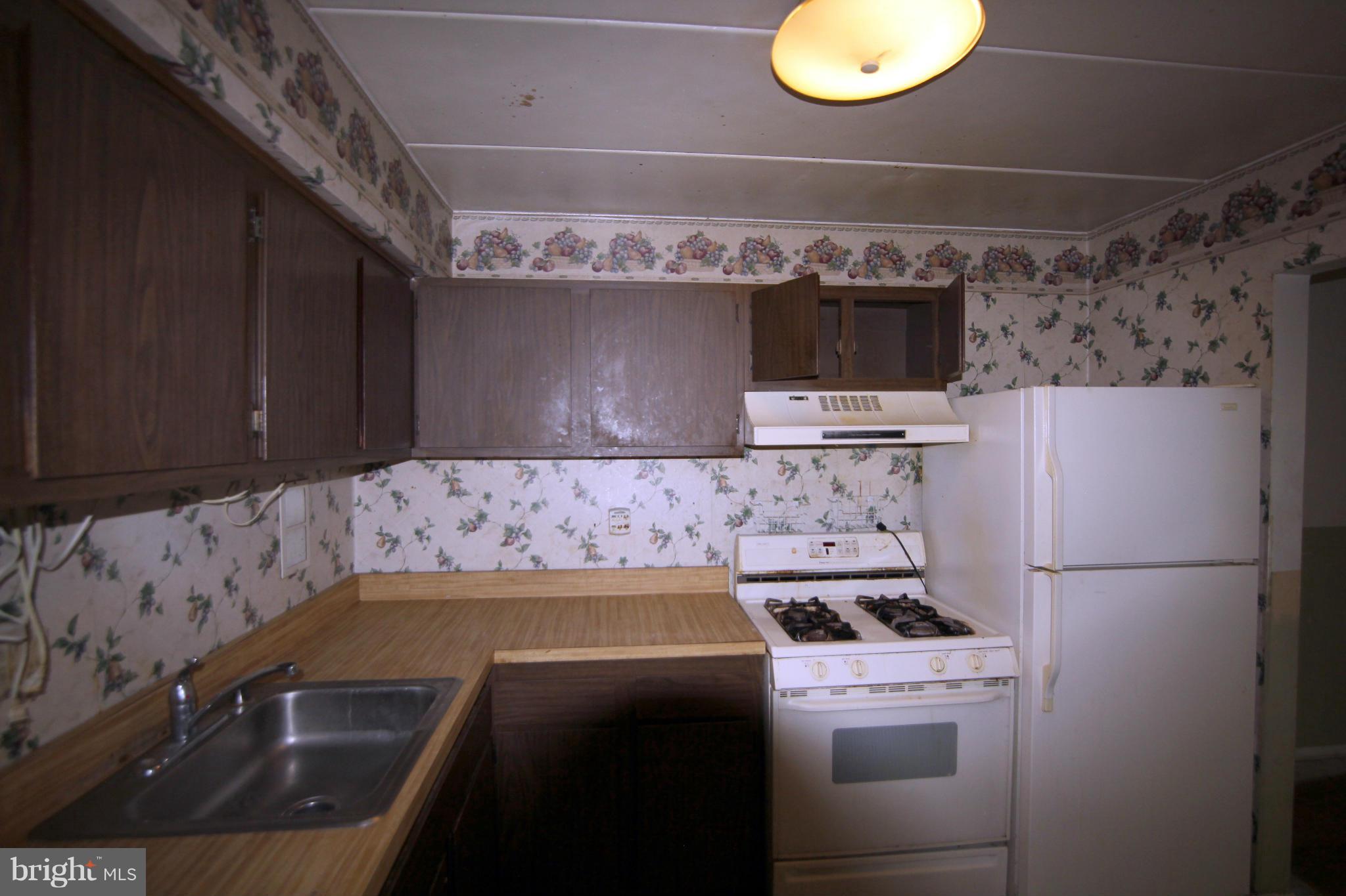 2612 Fort Farnsworth Road, Unit 265 Alexandria, VA 22303 - Photo 3 of 30 Kitchen