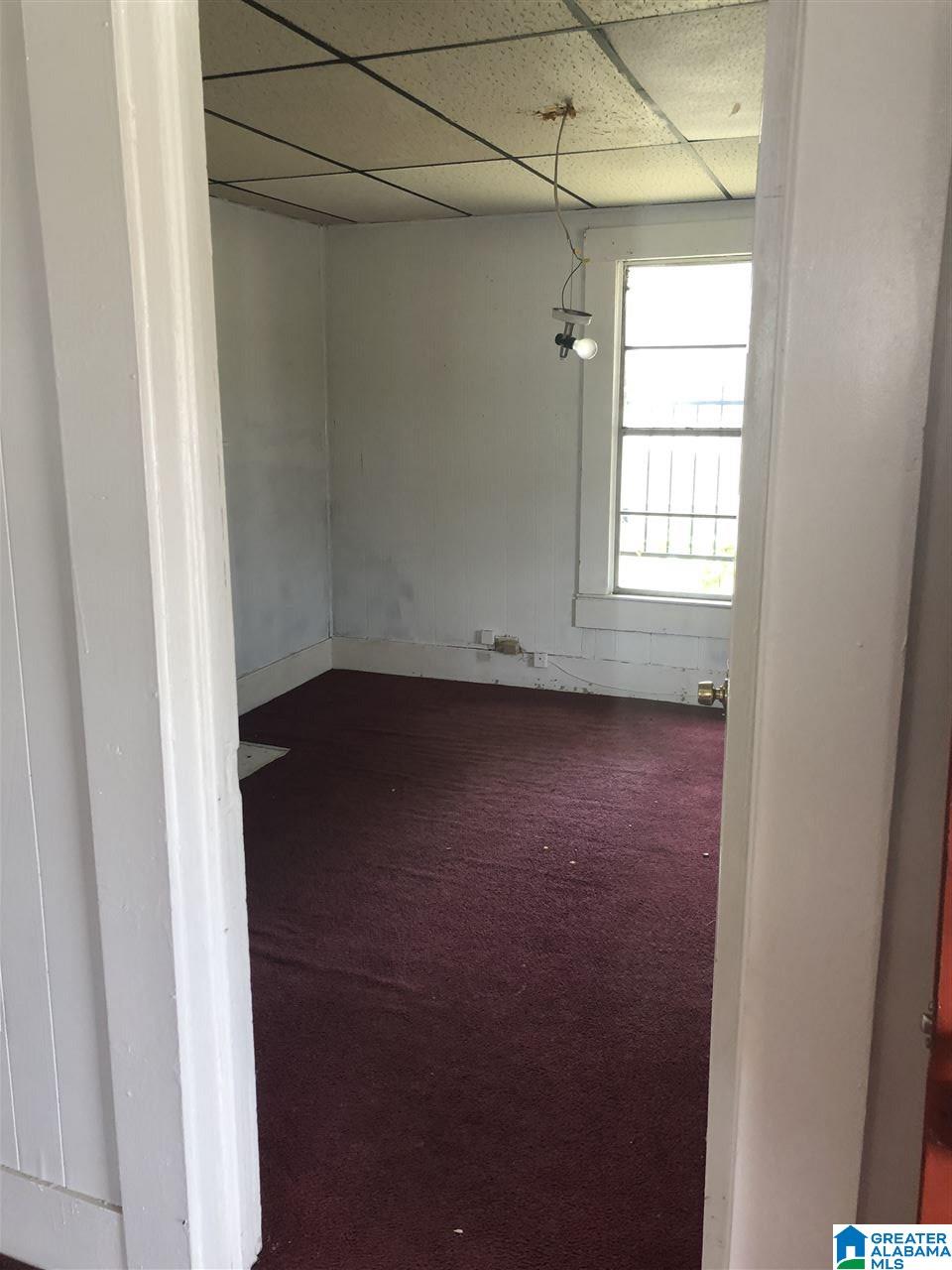 429 Goldwire Street Southwest Birmingham, AL 35211 - Photo 3 of 11