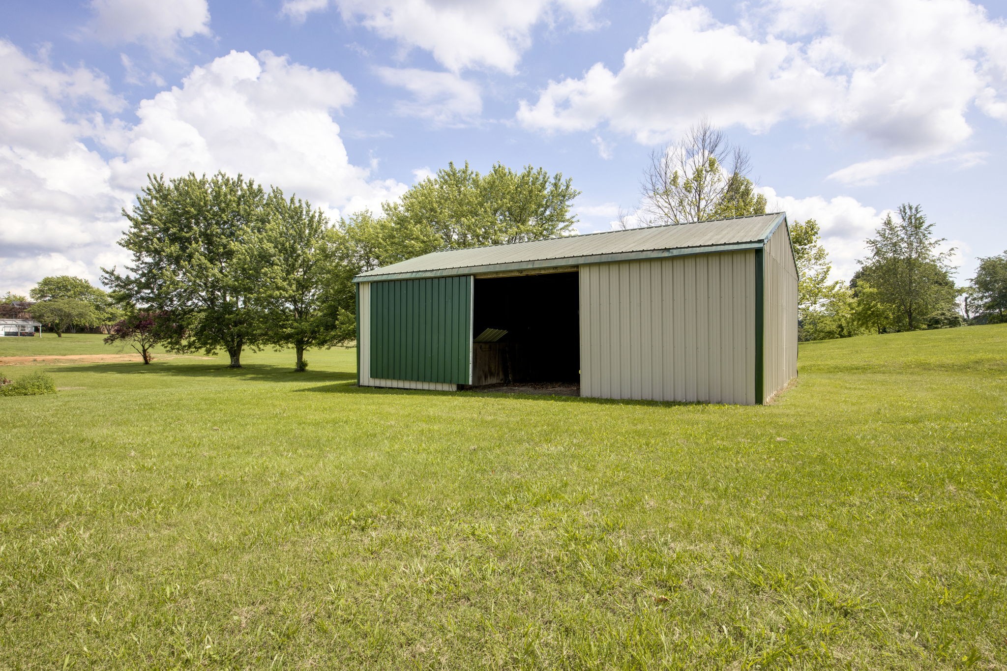 880 Denning Ford Road Portland, TN 37148 - Photo 38 of 54 a view of outdoor space and yard