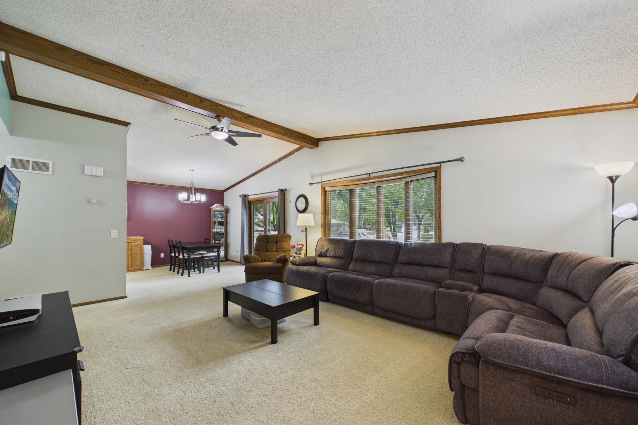 3301 Knob Lane Northwest Rochester, MN 55901 - Photo 2 of 29