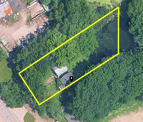 a view of a tennis court