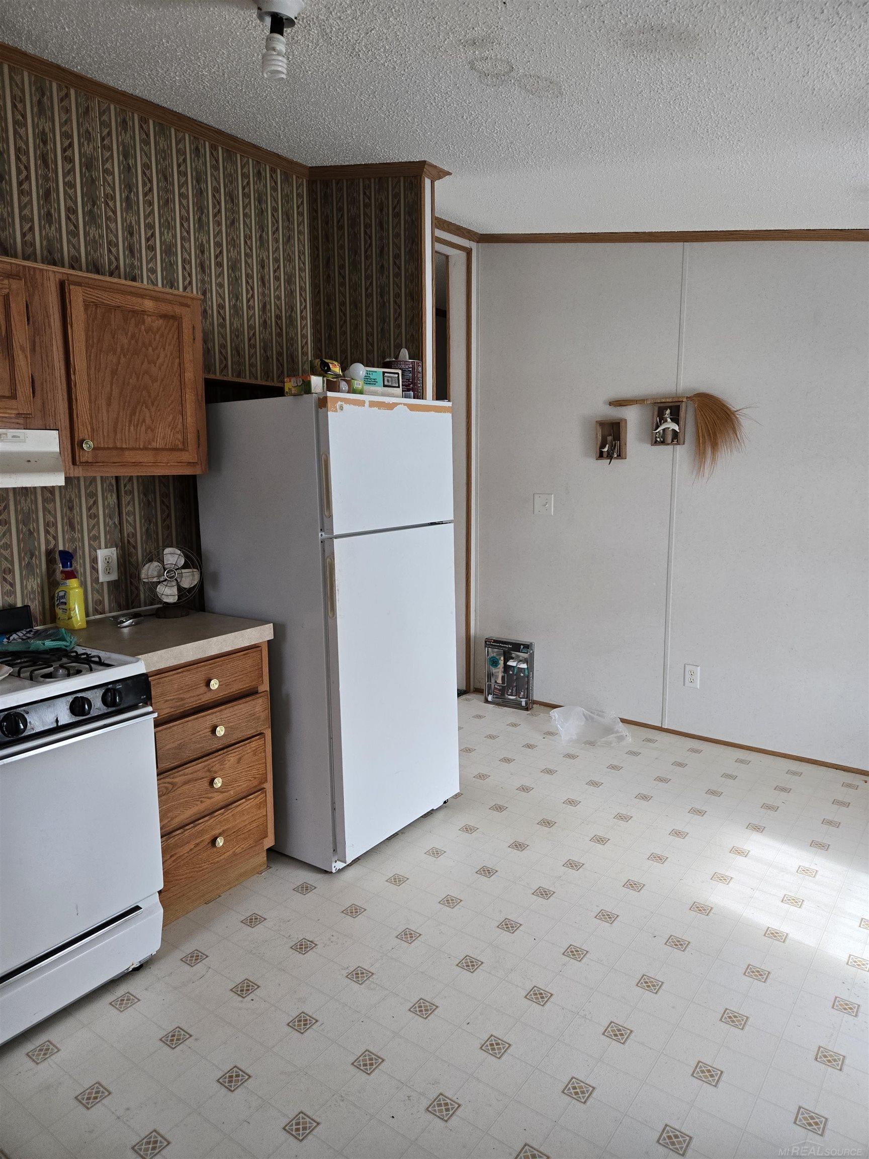 4200 Washington Road Carsonville, MI 48419 - Photo 10 of 26