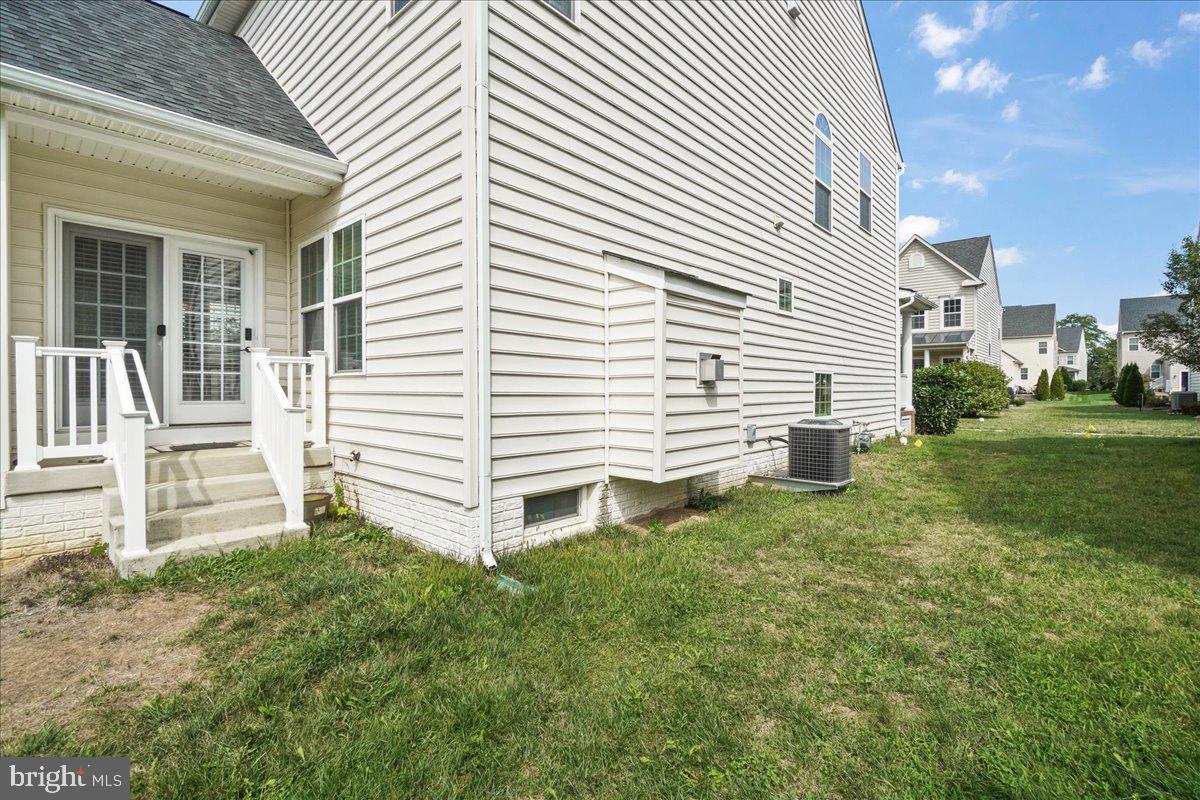 5015 Small Gains Way Frederick, MD 21703 - Photo 9 of 59