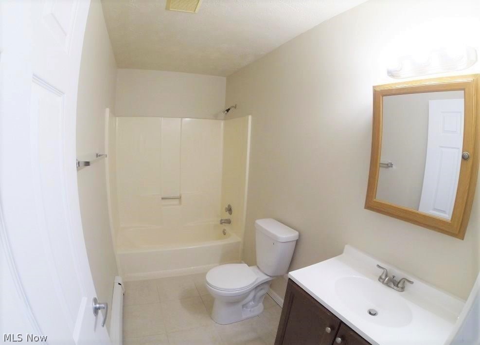 698 Robinson Road Campbell, OH 44405 - Photo 3 of 5 Gallery Image 3