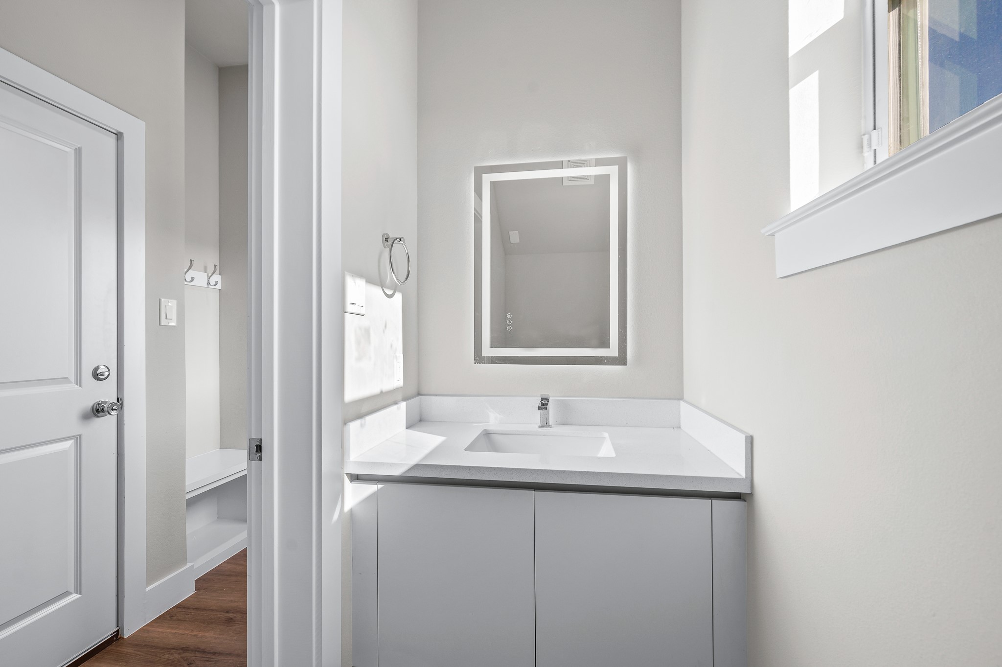 6702 Metro Boulevard, Unit 12 Houston, TX 77083 - Photo 14 of 48 a bathroom with a sink and a mirror