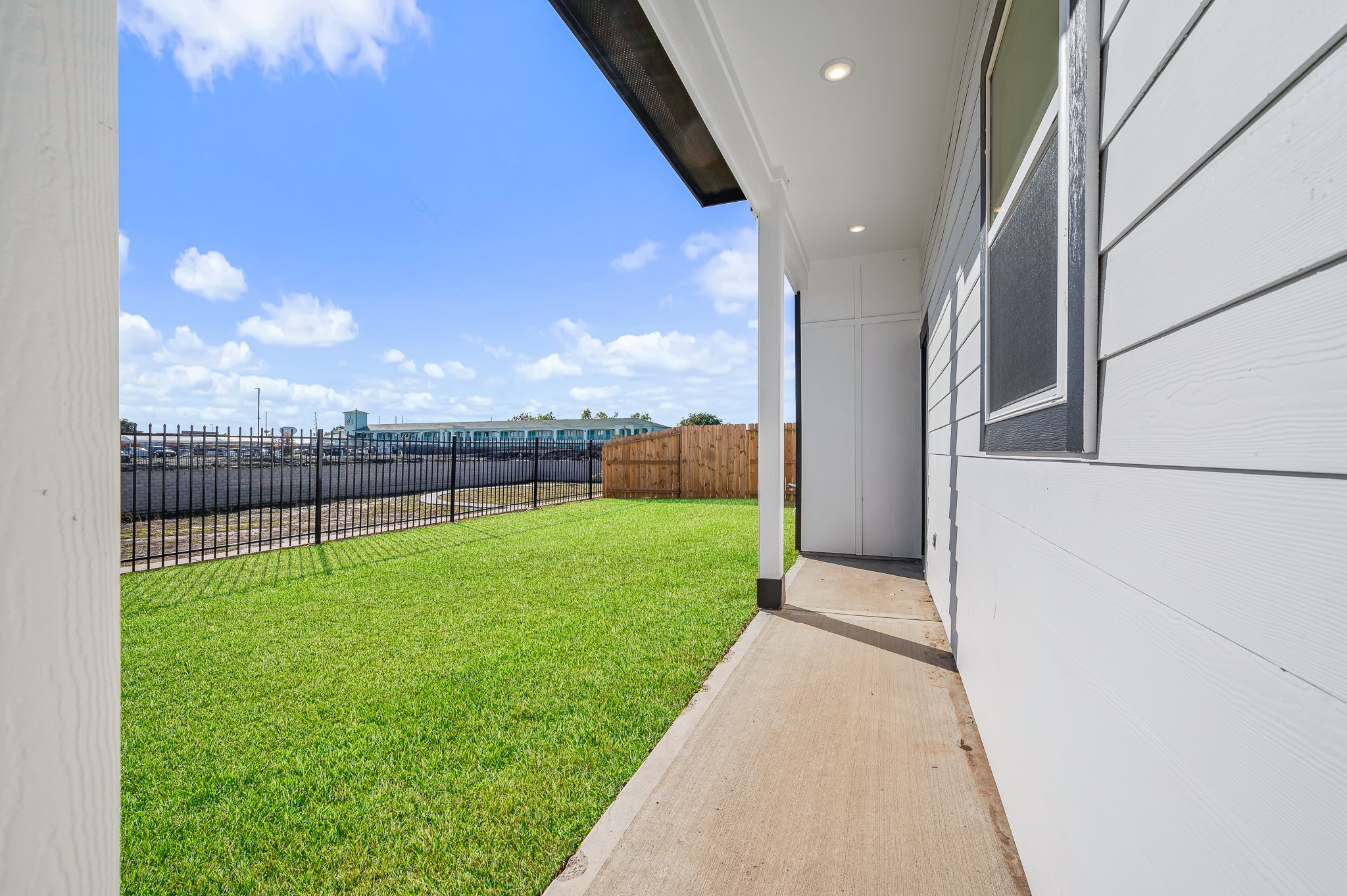 6702 Metro Boulevard, Unit 12 Houston, TX 77083 - Photo 36 of 48 a view of a back yard