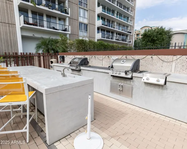 $634,059 | 2323 North Central Avenue, Unit 1802, Phoenix, AZ 85004