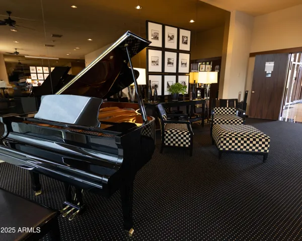 $634,059 | 2323 North Central Avenue, Unit 1802, Phoenix, AZ 85004