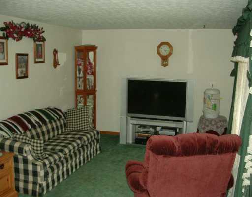 4327 Middle Urbana Road Springfield, OH 45503 - Photo 3 of 8