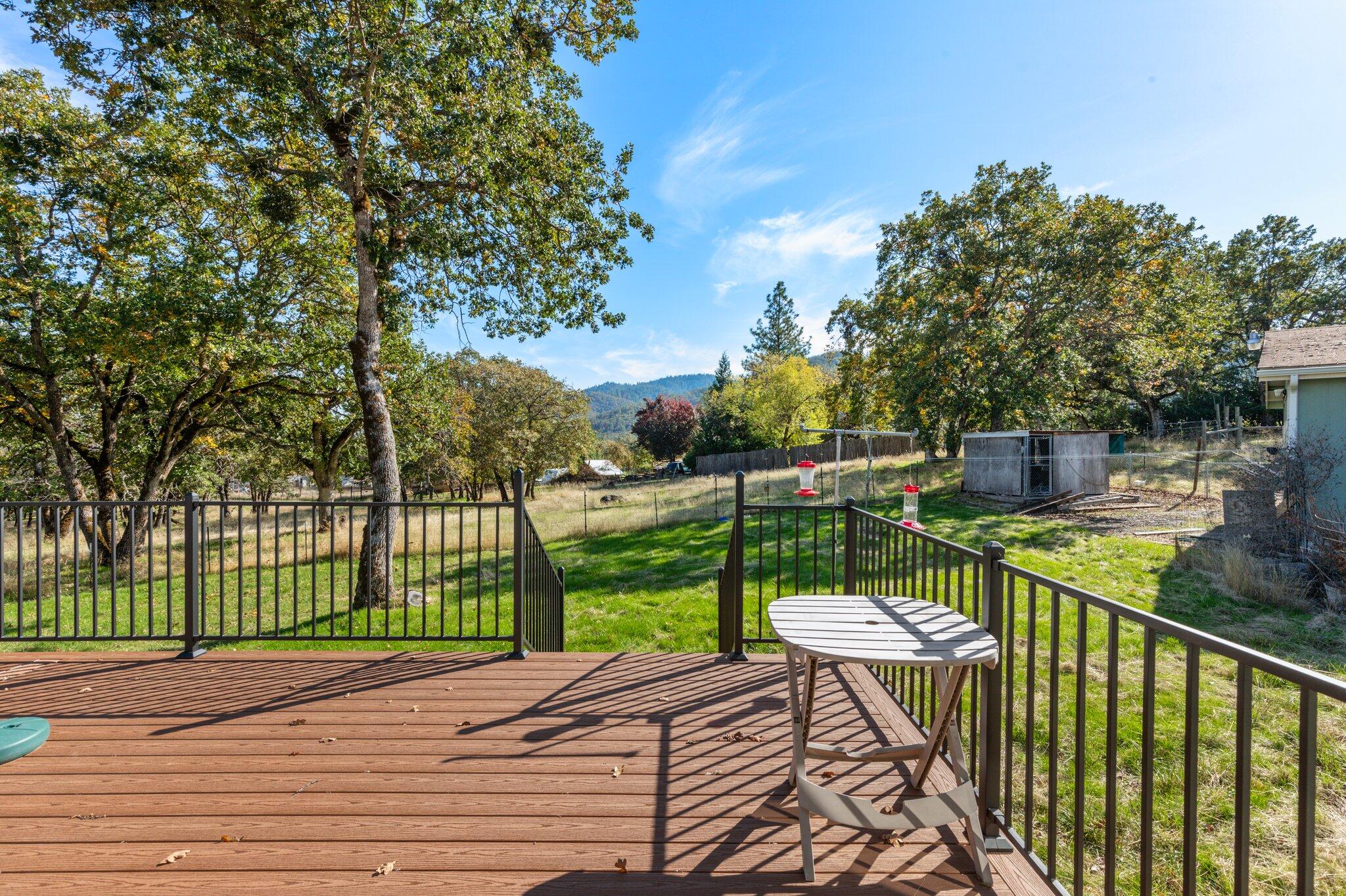 5705 Old Stage Road Central Point, OR 97502 - Photo 24 of 32 37-web-or-mls-WCIL0118