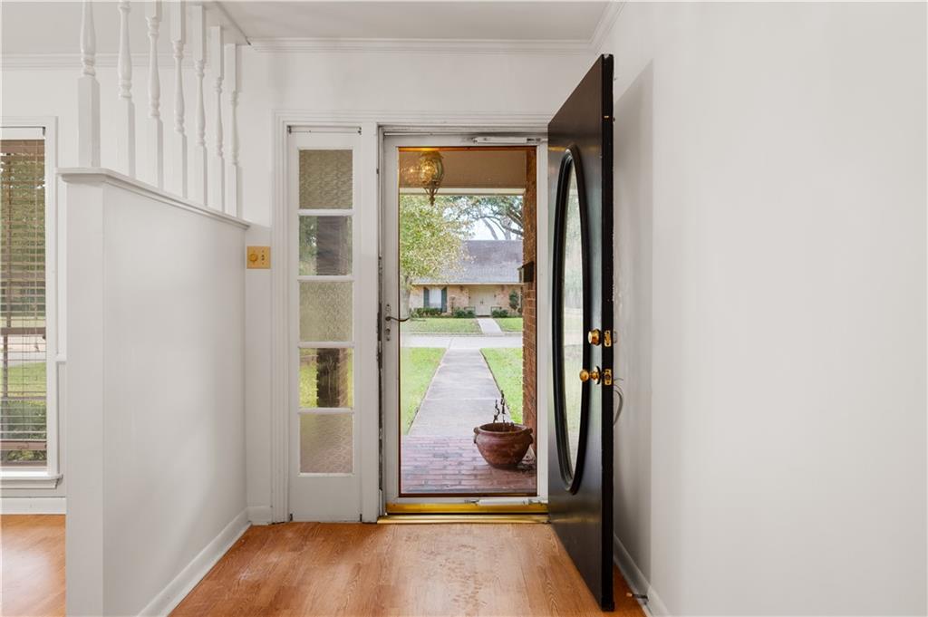 608 Ridgewood Boulevard Alexandria, LA 71303 - Photo 3 of 27 Gallery Image 3