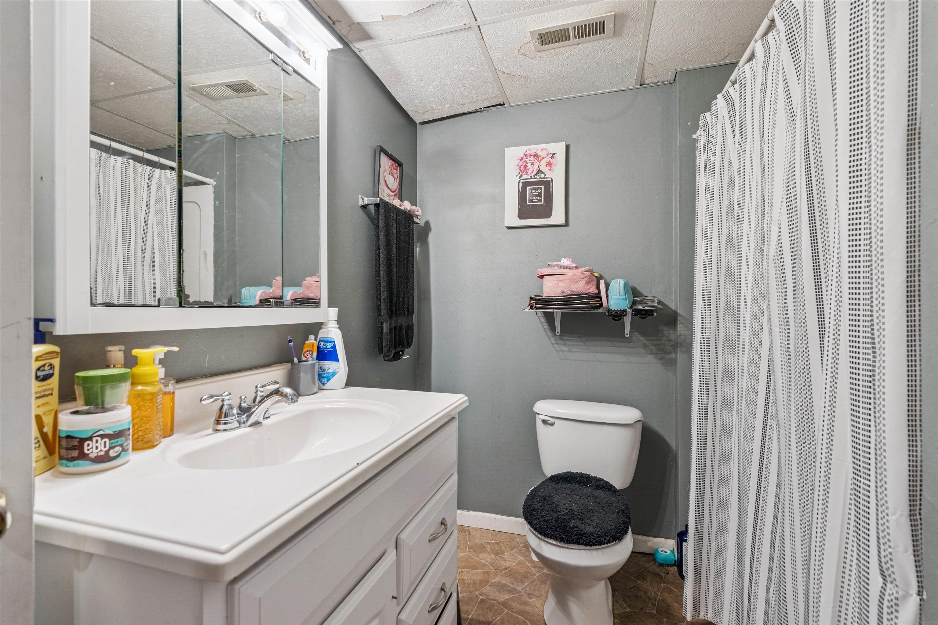 600 South View Drive Waterloo, IA 50707 - Photo 14 of 19 Gallery Image 14