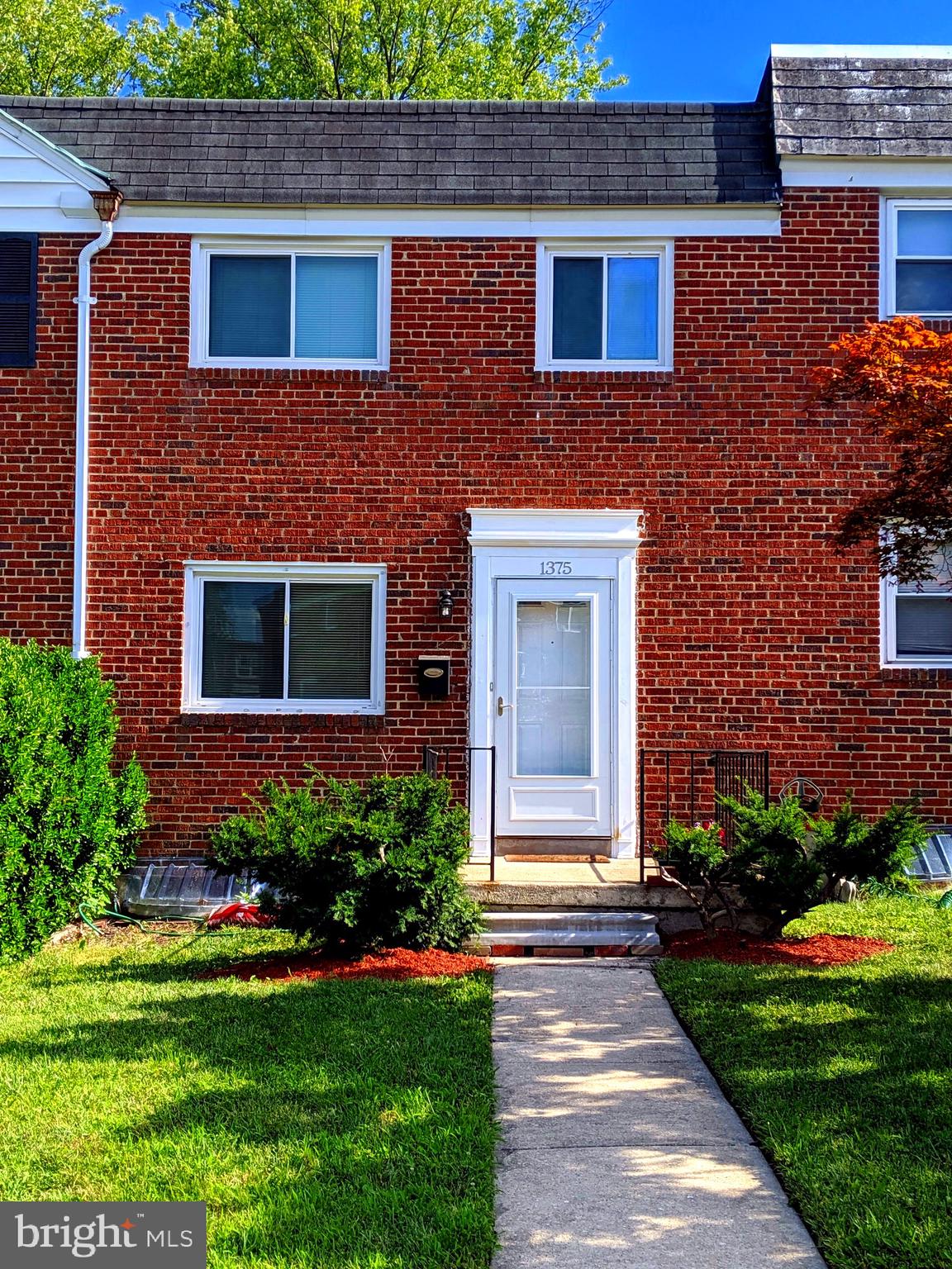 1375 Deanwood Road Baltimore, MD 21234 - Photo 1 of 31
