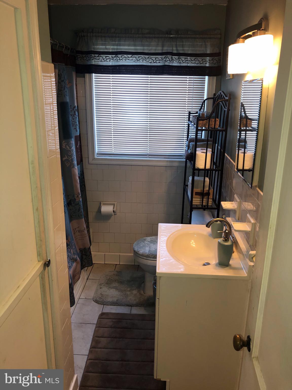 1375 Deanwood Road Baltimore, MD 21234 - Photo 23 of 31