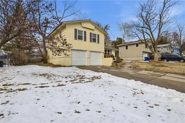$419,900 | 8814 Slater Street, Overland Park, KS 66212