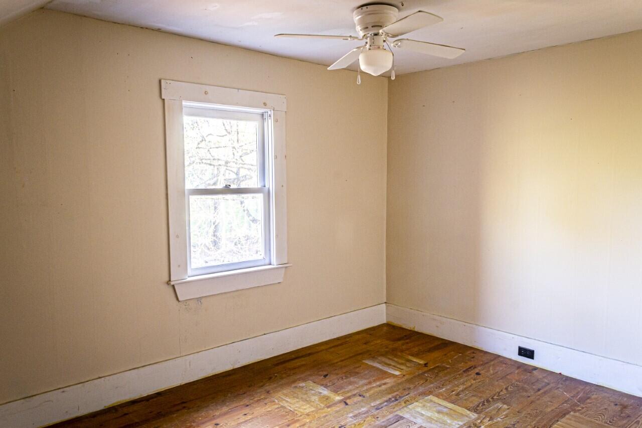 564 Whitefield Road Pittston, ME 04345 - Photo 11 of 28 thumbnail_564 Whitefield_221022-123-HDR