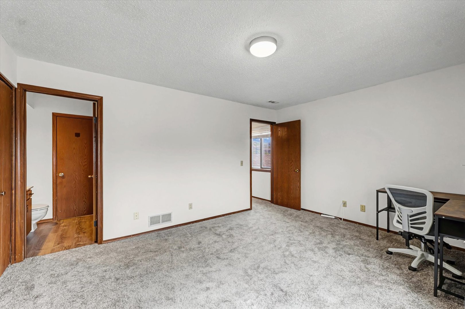 2111 Sunview Drive, Unit 2111 Champaign, IL 61821 - Photo 18 of 28