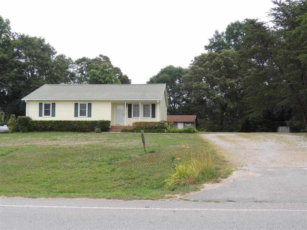 1225 Simms School Road Central, SC 29630 - Photo 2 of 20