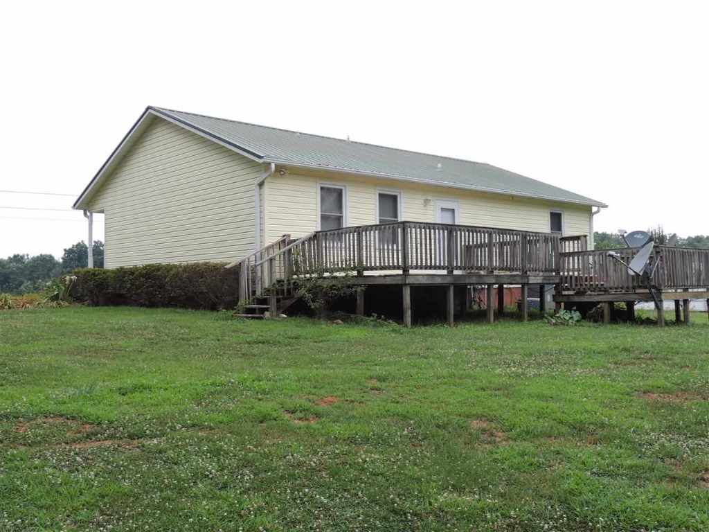 1225 Simms School Road Central, SC 29630 - Photo 3 of 20