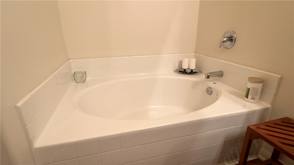 301 Pine Mist Lane Conroe, TX 77304 - Photo 18 of 35