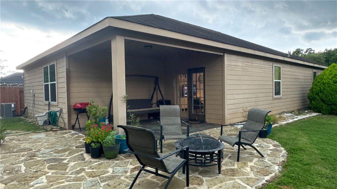 301 Pine Mist Lane Conroe, TX 77304 - Photo 28 of 35