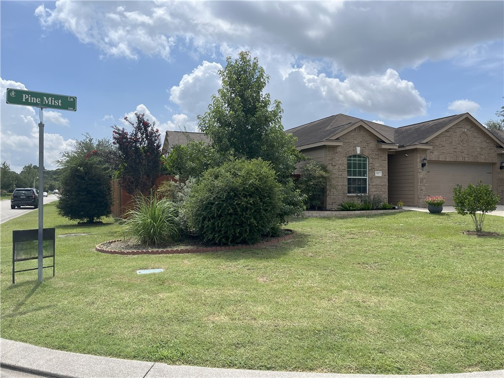 301 Pine Mist Lane Conroe, TX 77304 - Photo 3 of 35