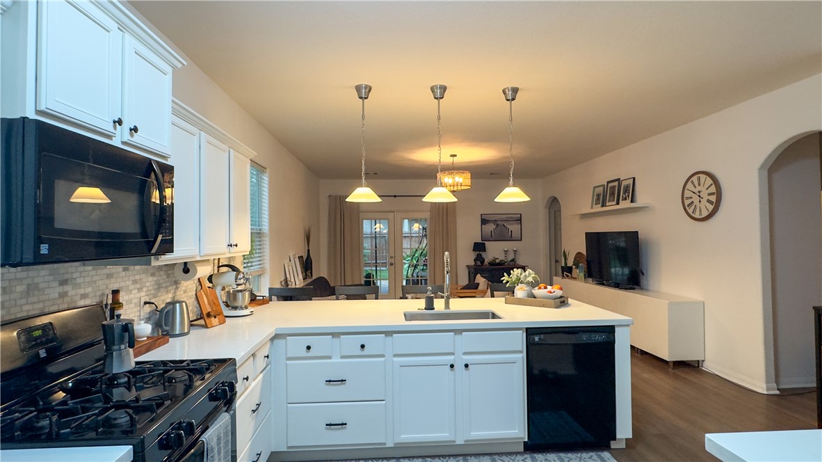 301 Pine Mist Lane Conroe, TX 77304 - Photo 6 of 35