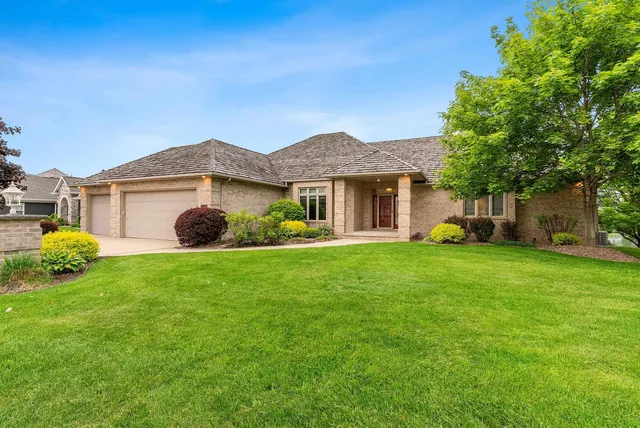 $759,900 | 3399 Sonata Drive, Green Bay, WI 54311