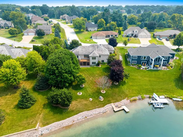 $759,900 | 3399 Sonata Drive, Green Bay, WI 54311