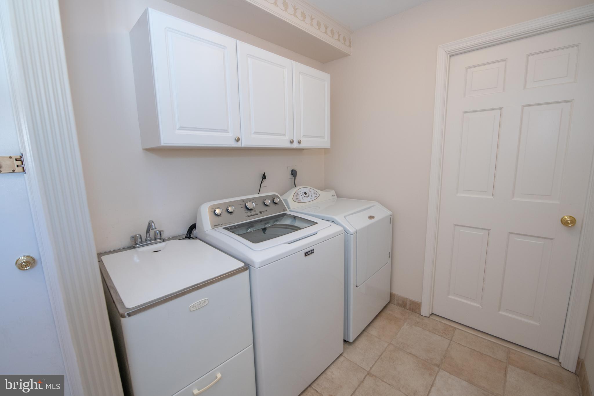 233 Lamplighter Lane Huntingdon Valley, PA 19006 - Photo 25 of 56 Laundry Room