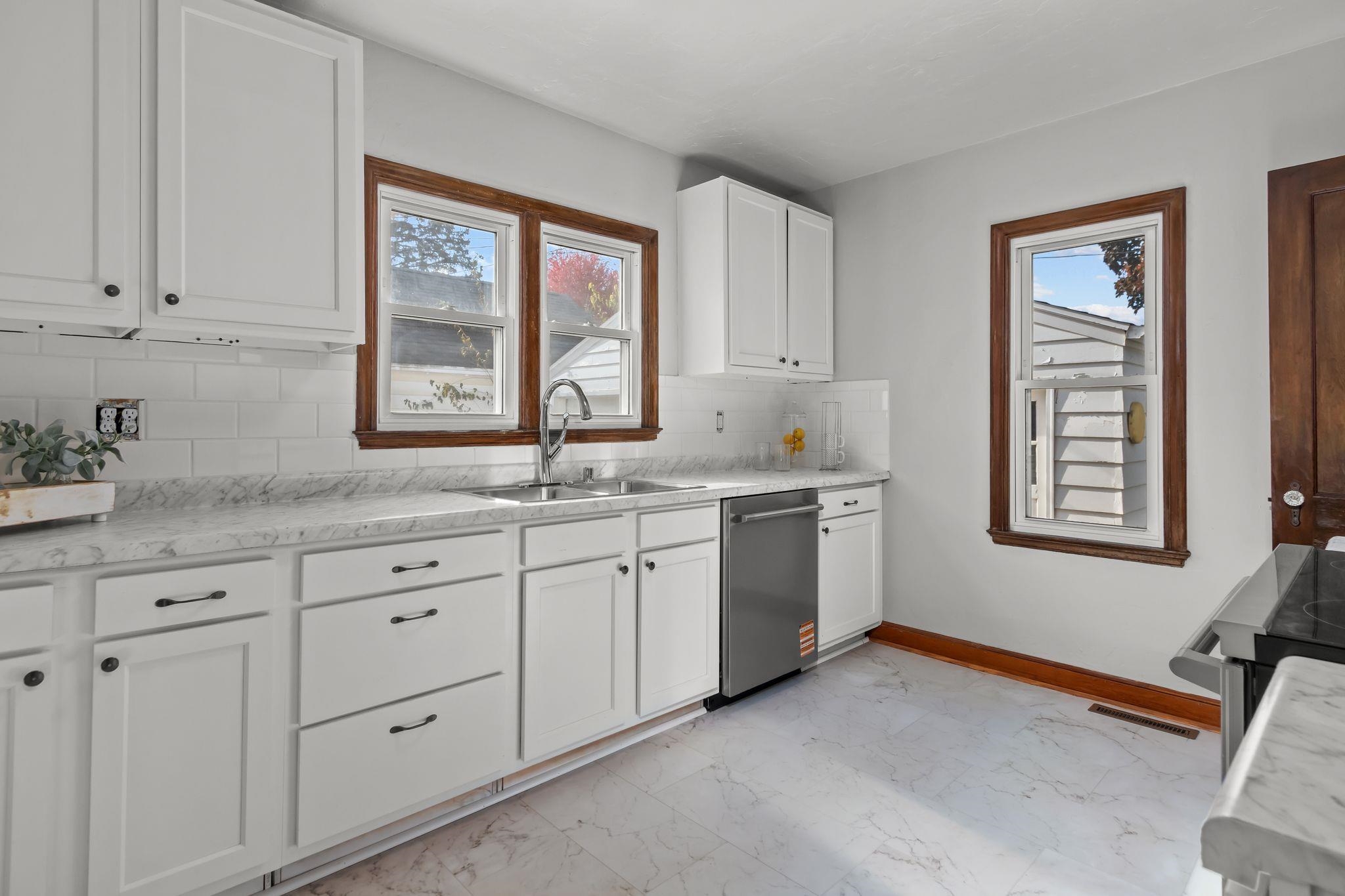 265 North Capron Street Berlin, WI 54923 - Photo 11 of 25