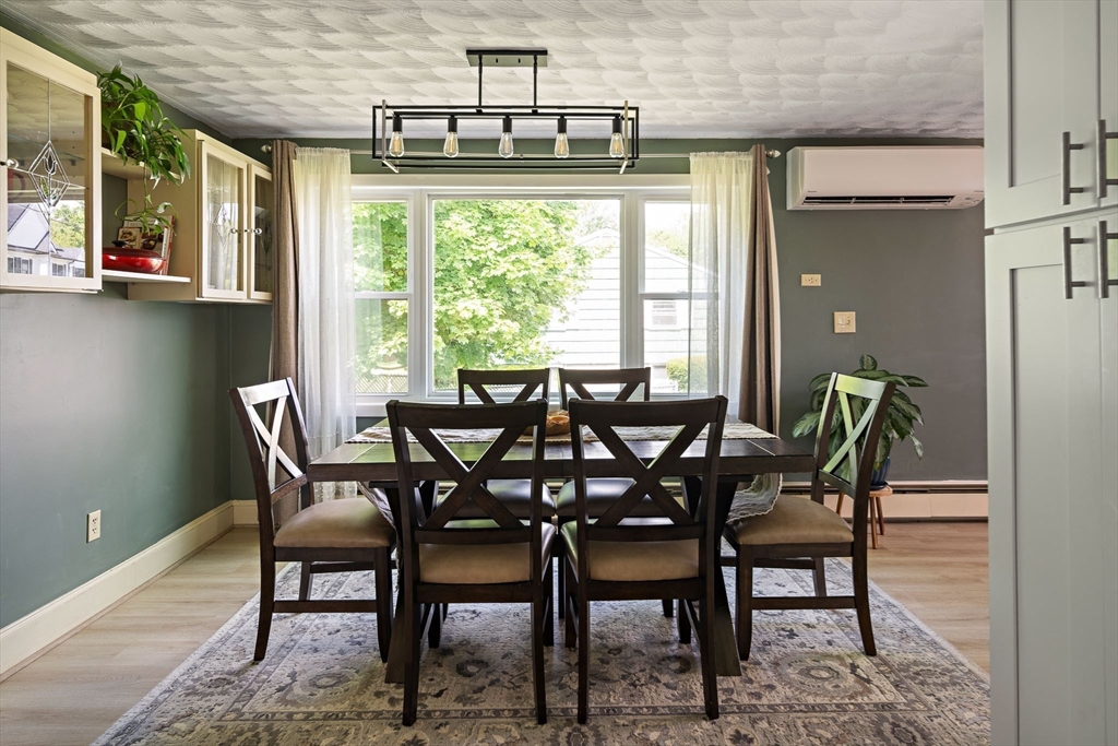 12 Karen Road Woburn, MA 01801 - Photo 8 of 33