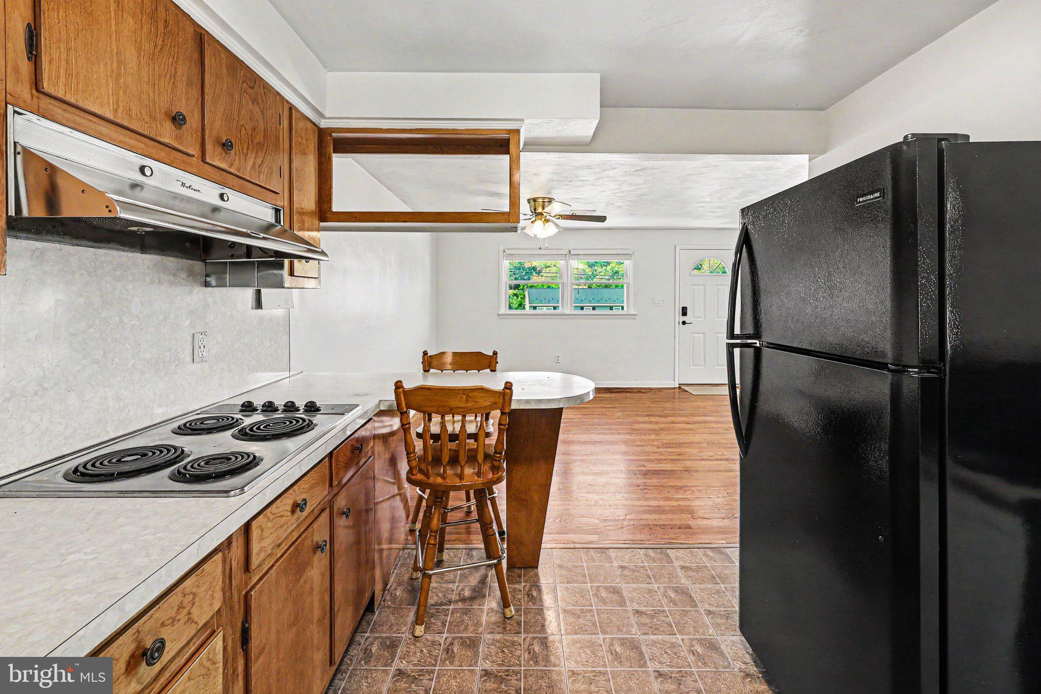 211 Fern Avenue Carlisle, PA 17013 - Photo 10 of 38 Gallery Image 10